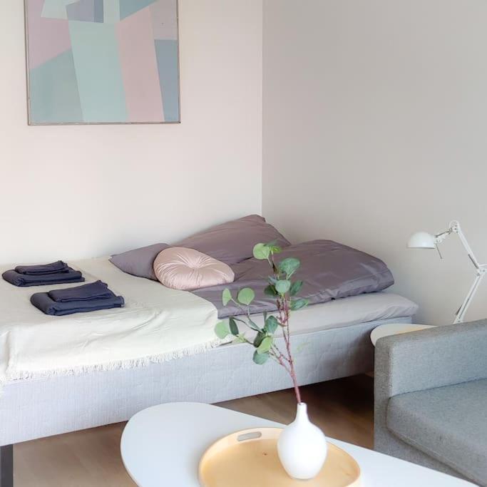 New Studio Pastel Near Helsinki Airport In Kivistoe Vantaa Ngoại thất bức ảnh